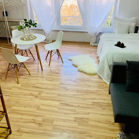 Studio Apartment In Direkter Naehe Zur Uniklinik Homburg Хомбург Экстерьер фото