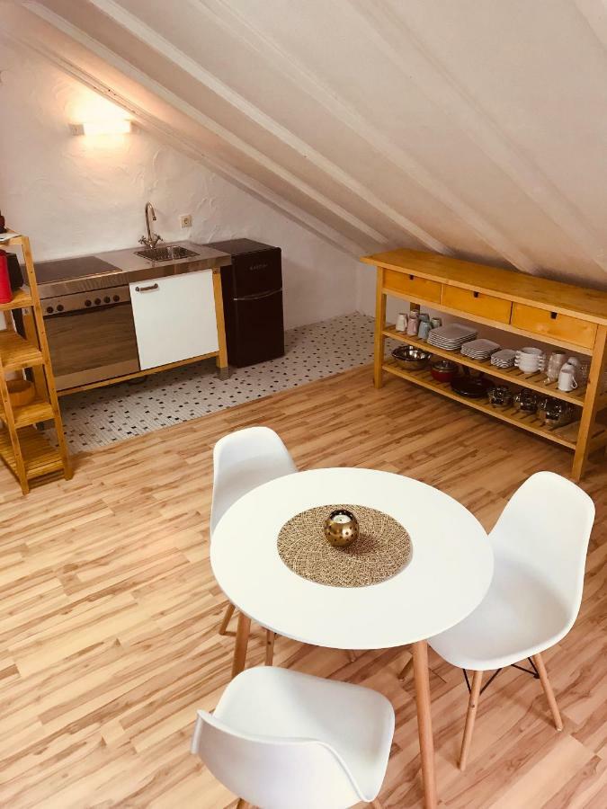 Studio Apartment In Direkter Naehe Zur Uniklinik Homburg Хомбург Экстерьер фото